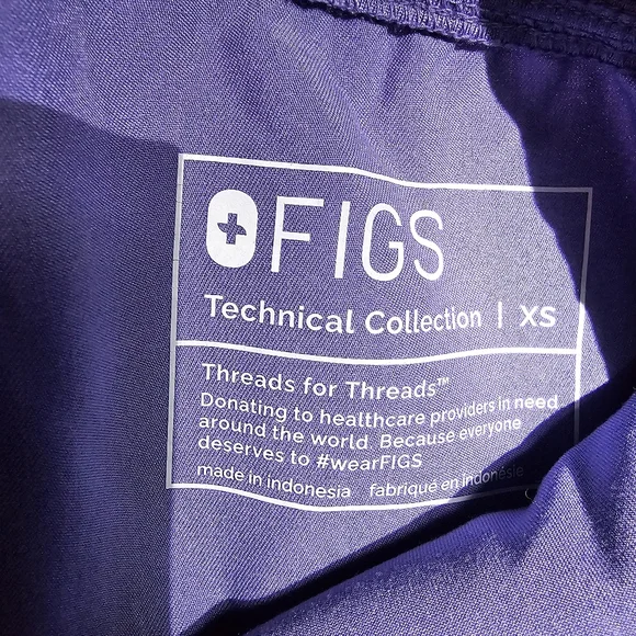 Figs Scrub Set in Rare Amethyst - Picture 5 of 5